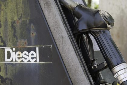 UK diesel prices approach £2 a litre as supply crisis deepens