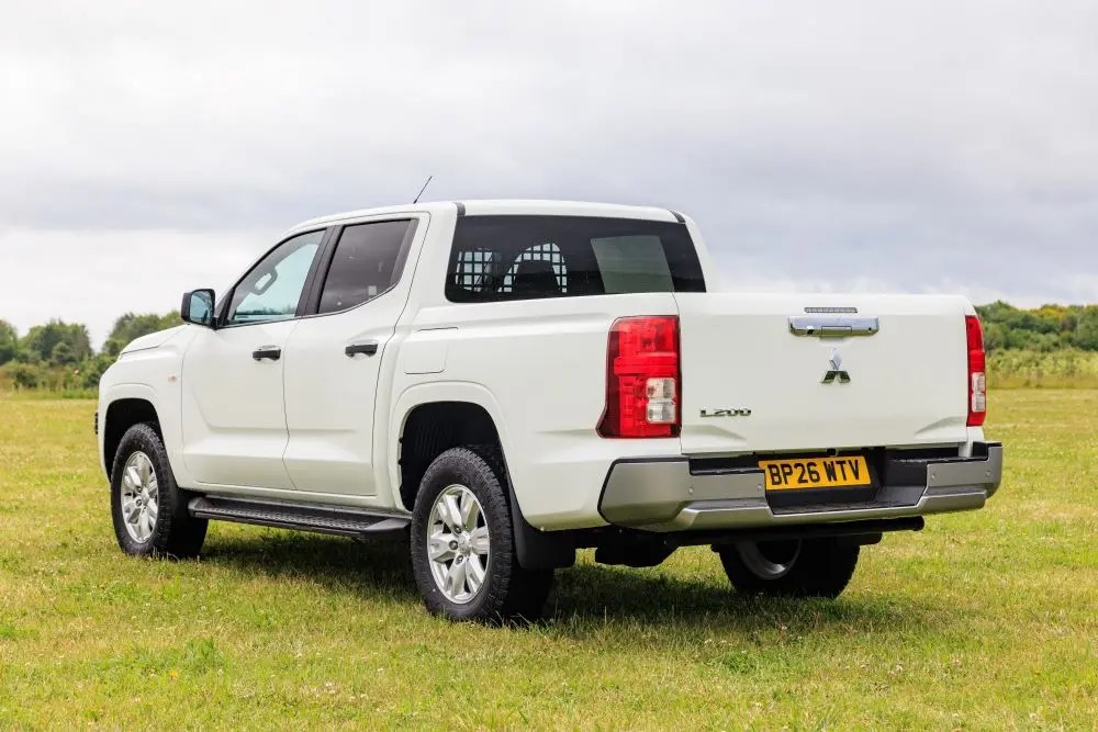 Mitsubishi launches commercial version of all-new L200 Series 7 pickup