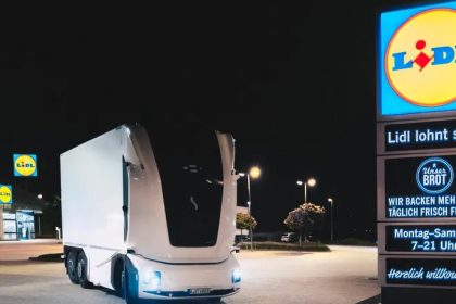 Lidl and Einride put Germany’s first cab-less electric truck on public roads