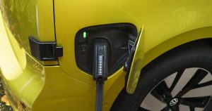 Electric vans could cut fuel bills by up to 87%, research finds