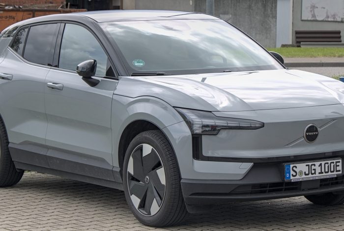Volvo EX30 gains Vehicle-to-Load power software update