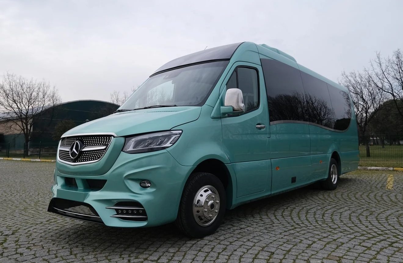 Trek Group appointed UK distributor for Ilesbus luxury coaches