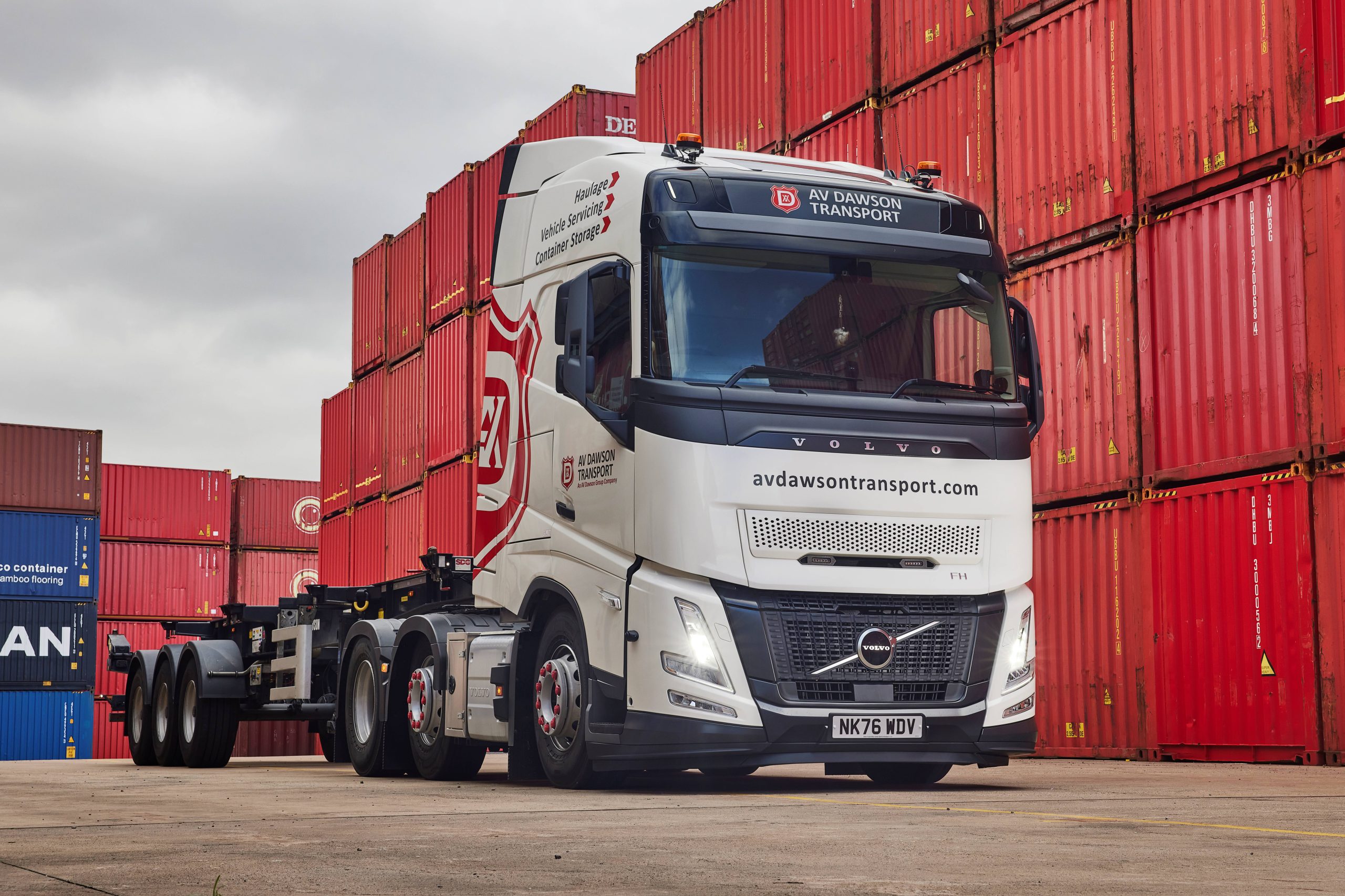 AV Dawson Transport adds 16 Volvo FH Aero tractor units