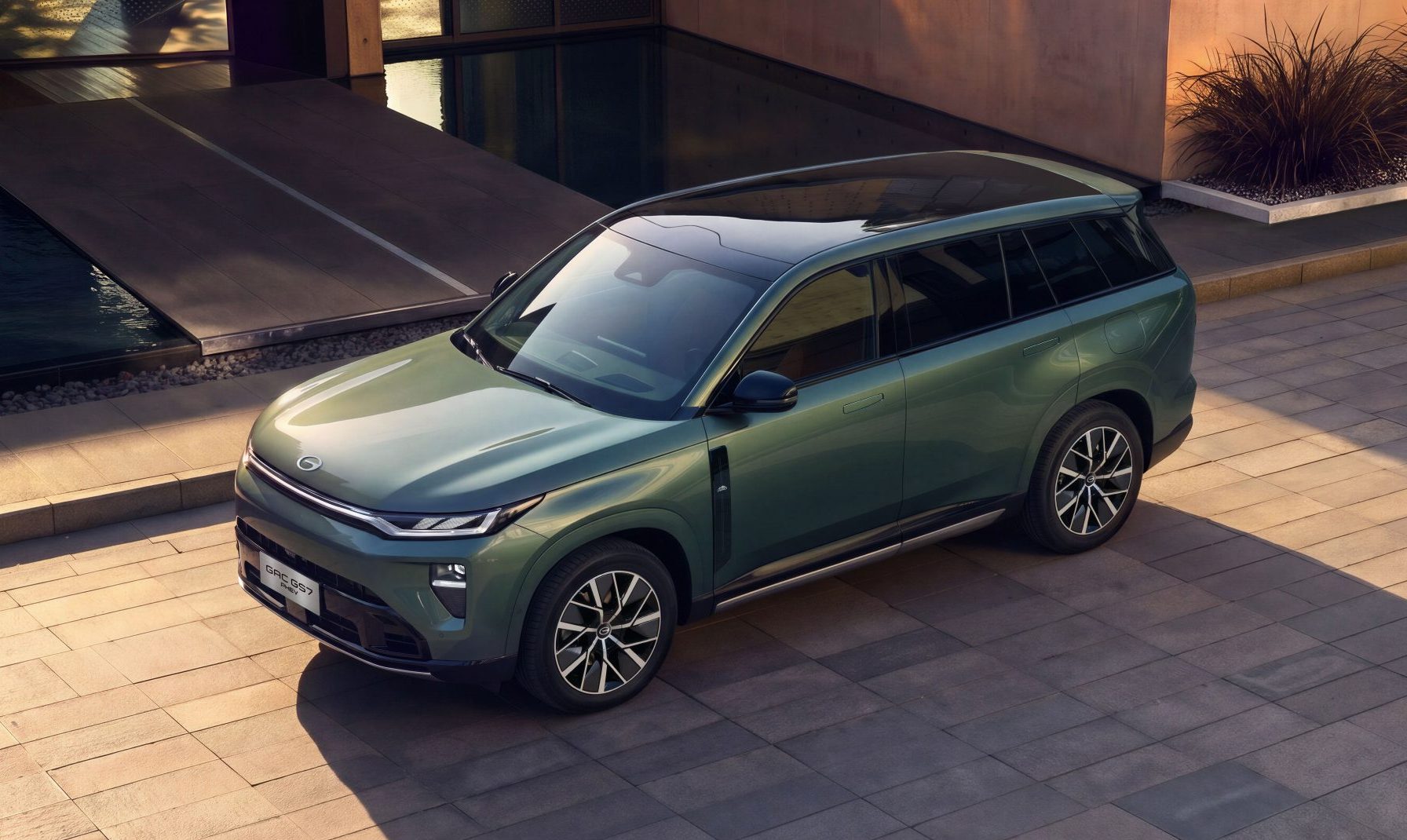 AION UT Cross and GS7 introduced at 2026 Paris Motor Show