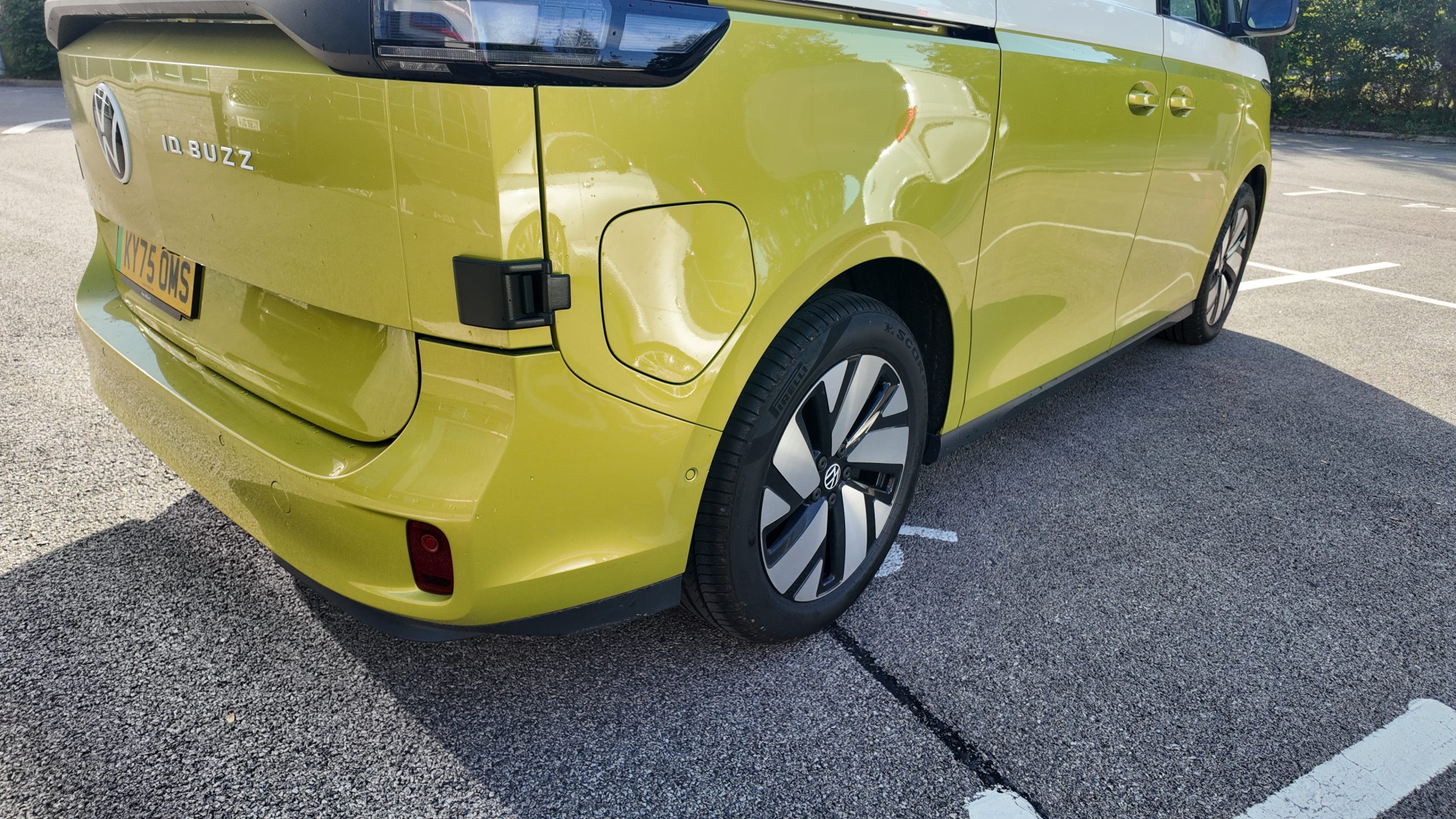 VW ID. Buzz Cargo 4Motion Review