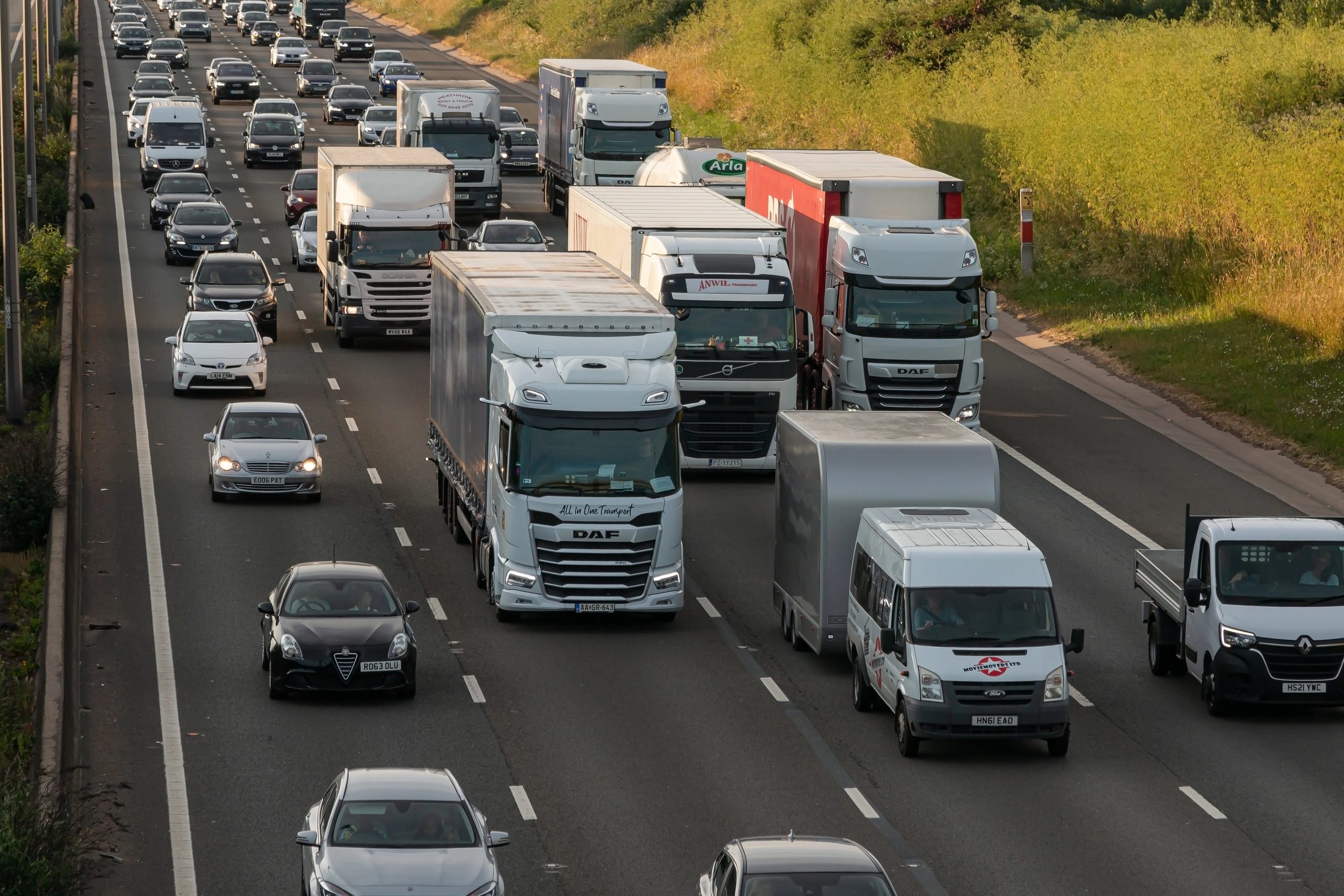 Logistics UK: Logistics 