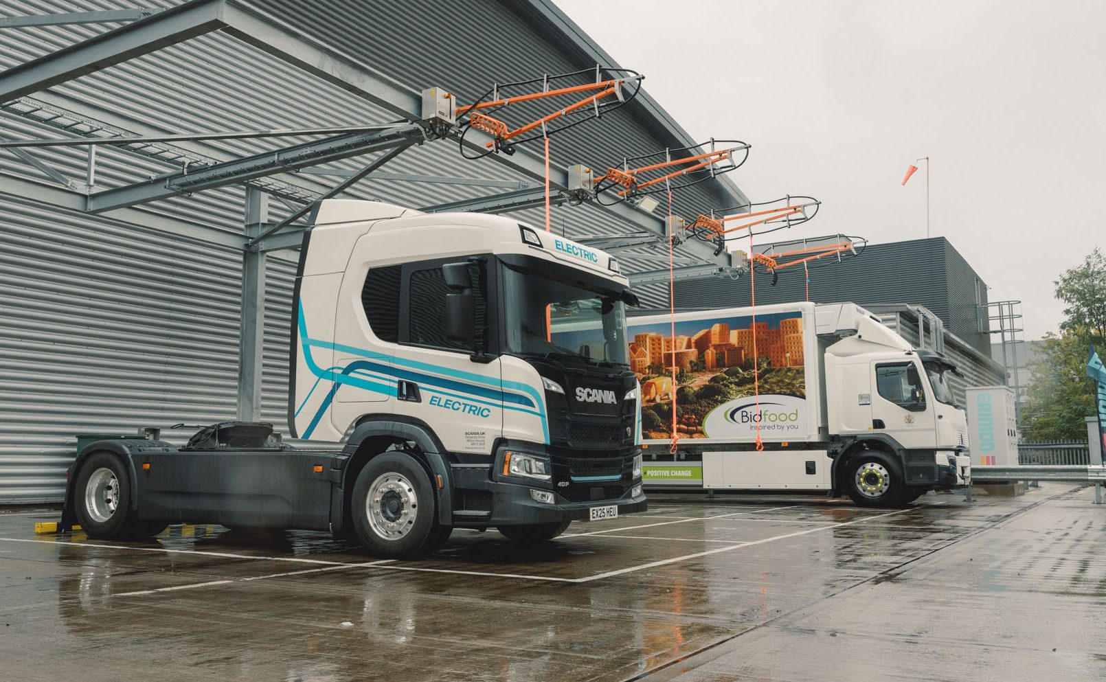 Bidfood installs Kempower's overhead charging infrastructure