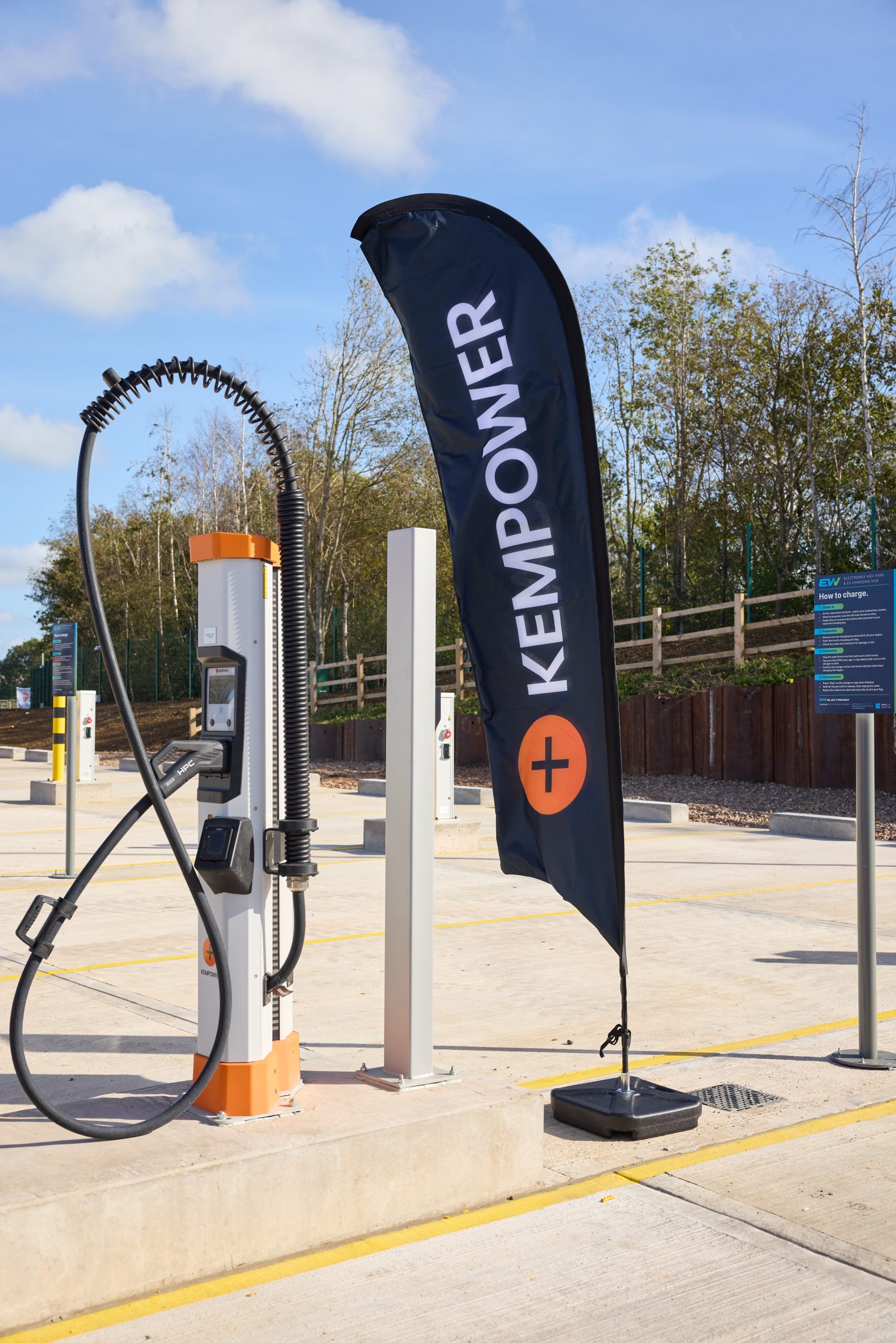 Kempower powers Electroway, the UK's largest eHGV charging hub